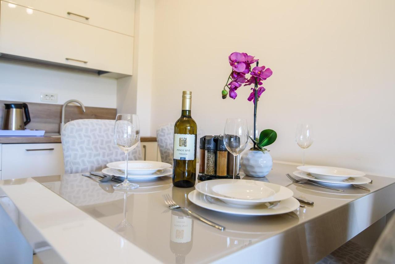 Apartments Leone Lukas Promajna Bilik gambar