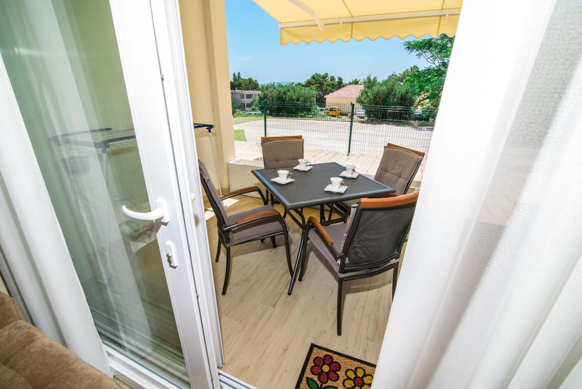 Apartments Leone Lukas Promajna Bilik gambar
