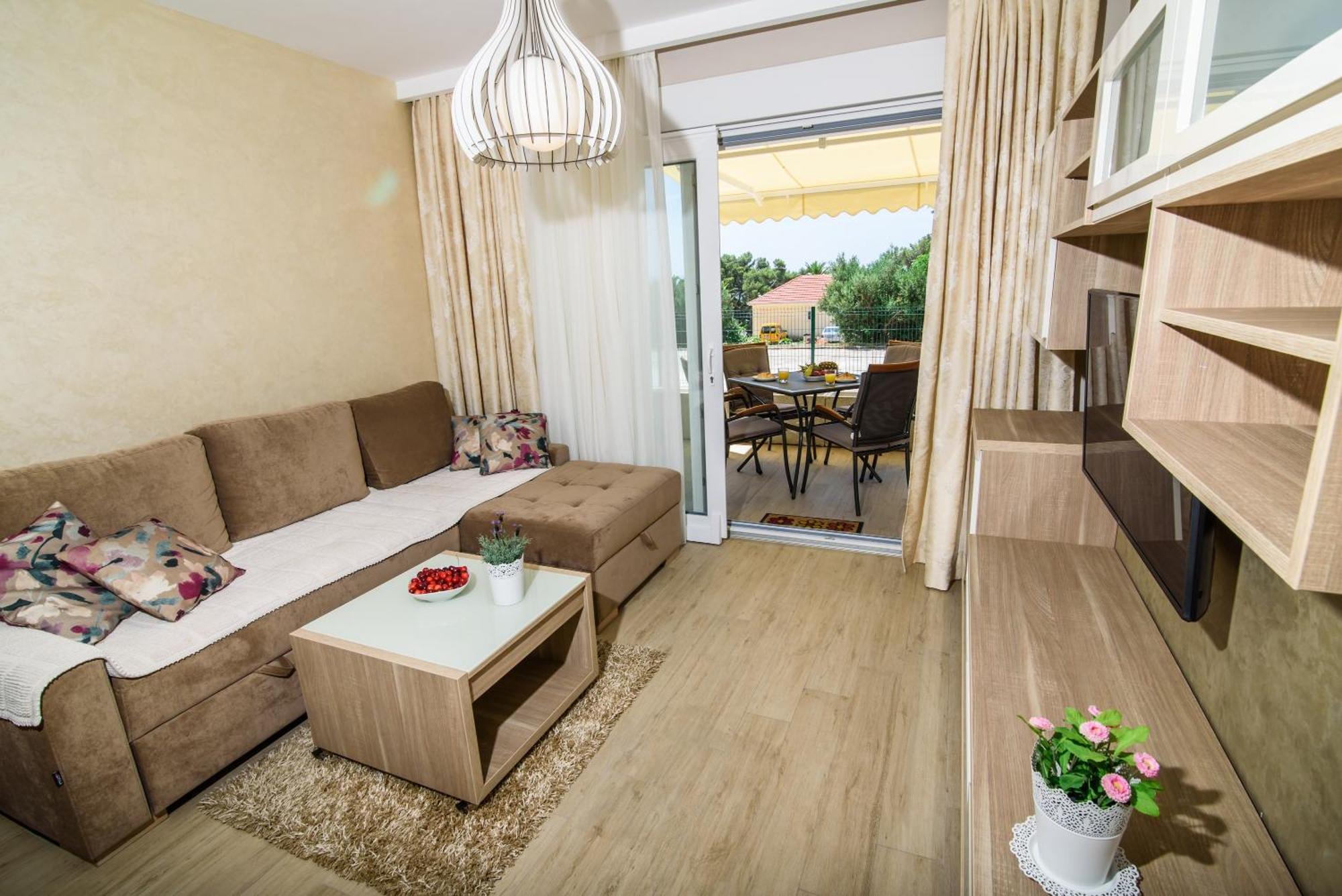 Apartments Leone Lukas Promajna Bilik gambar