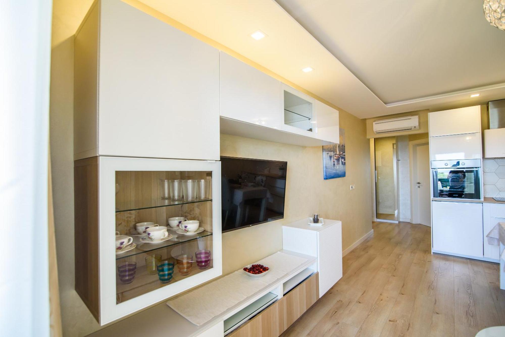 Apartments Leone Lukas Promajna Bilik gambar