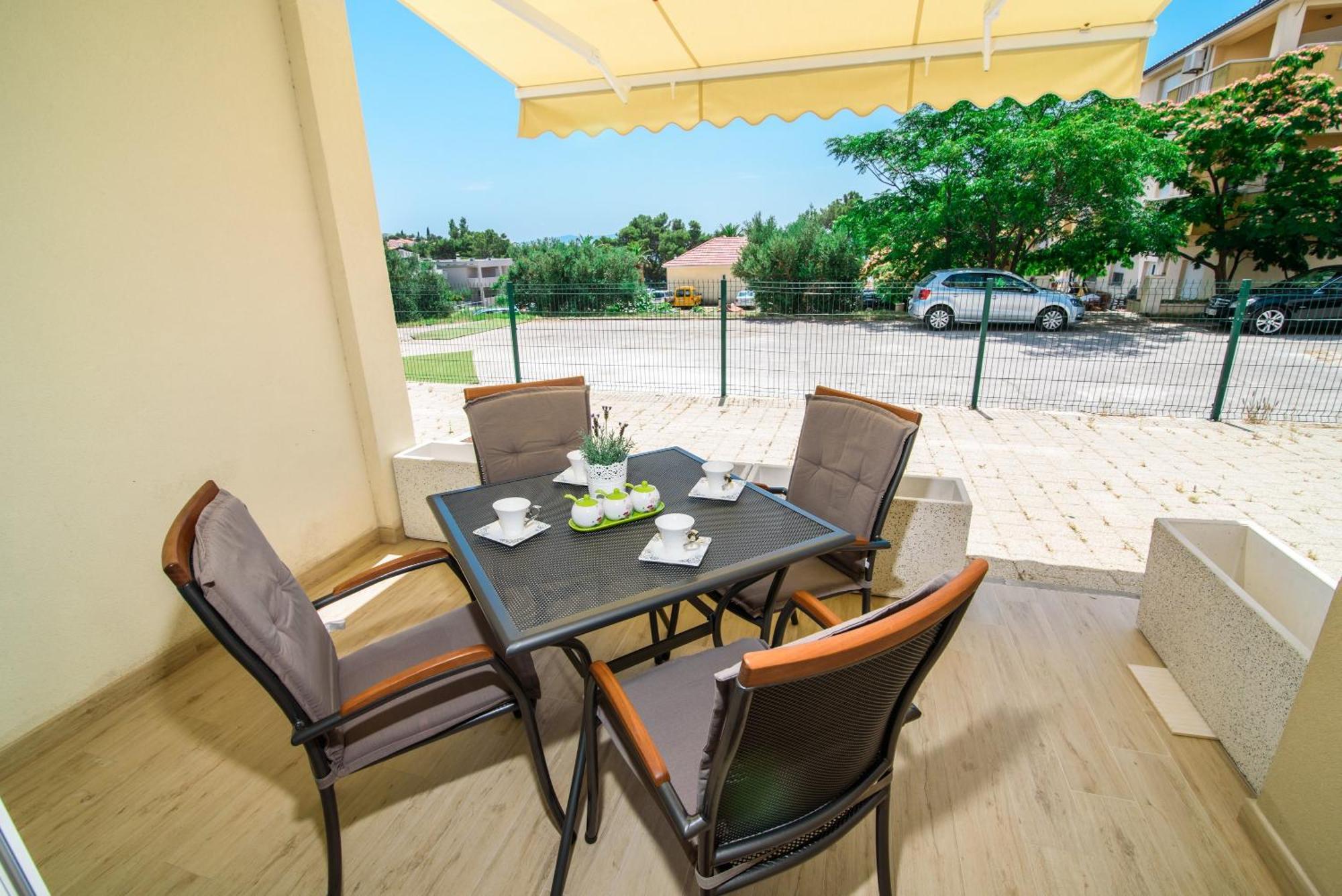 Apartments Leone Lukas Promajna Bilik gambar