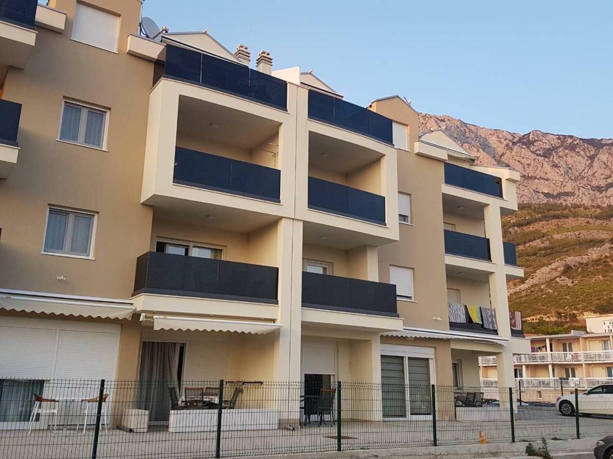 Apartments Leone Lukas Promajna Luaran gambar