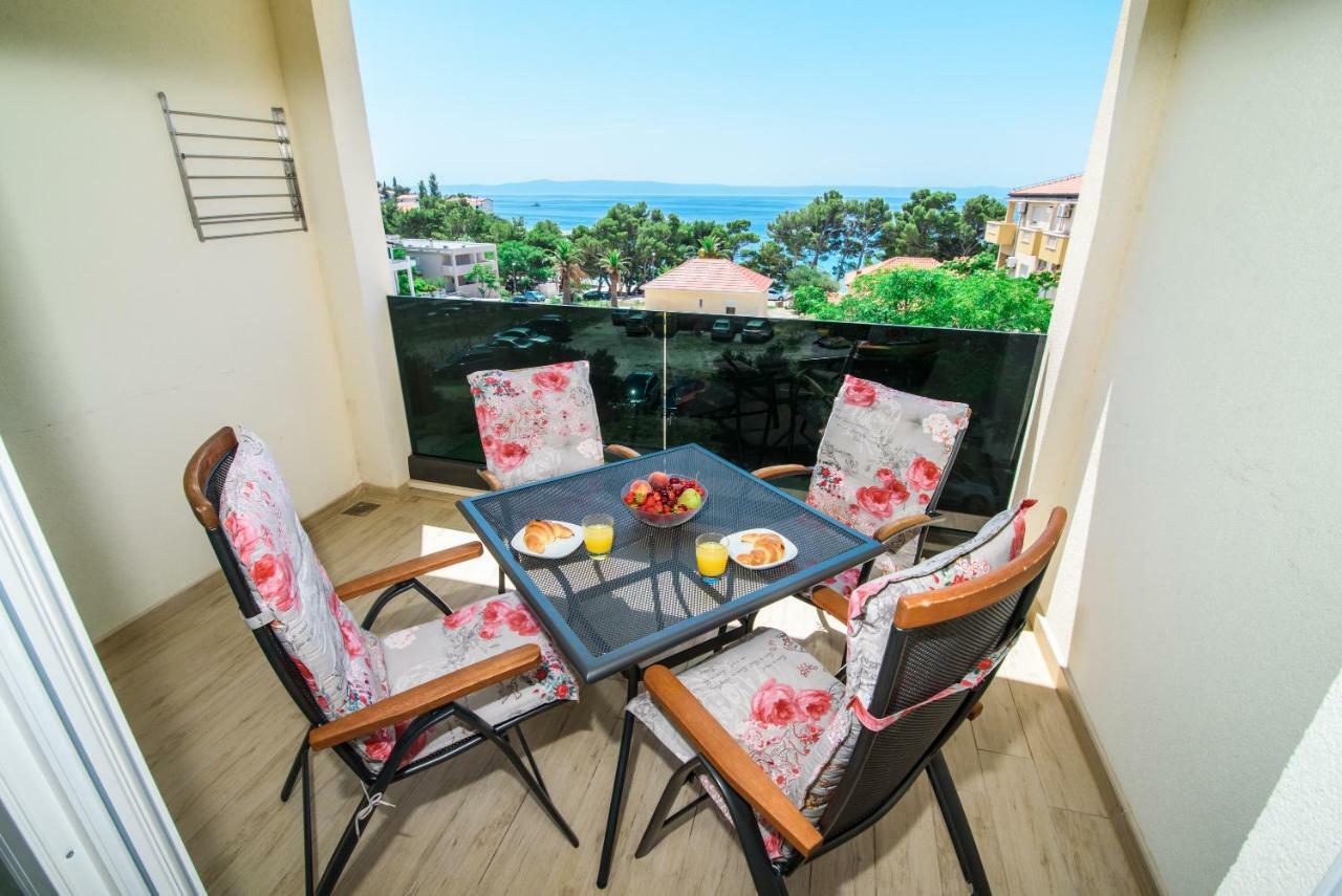 Apartments Leone Lukas Promajna Luaran gambar